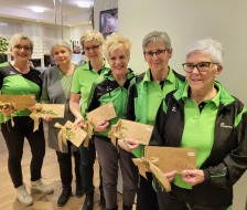 Jubilarinnen-und-langjaehrige-Turnerinnen-wurden-von-Rita-Gmuer-geehrt