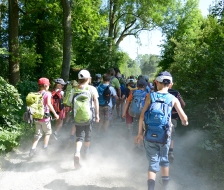 Viele Füsse in die selbe Richtung