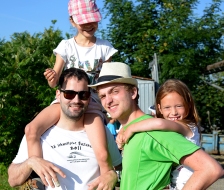 Auf eigenen Beinen zu stehen ist schwierig