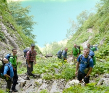 Mal auf dem Weg, mal querfeldein