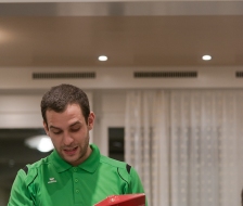 Rölä Kaufmann verliest zum letzten Mal die Turnstundenbesuche