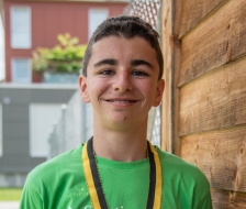 Adrian gewinnt die Goldmedaille. Gratuliere!