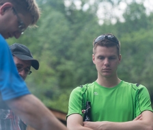 Der Präsident beobachtet sein Mittagessen