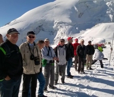 Zum Foto aufgestellt