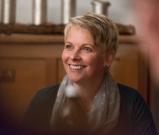 Zwischen den Köpfen hindurch