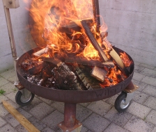 ein riesiges Feuer!