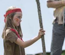 Niemand zu klein um einen Bogen zu schnitzen