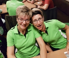 Rita und Nina lassen sichs gut gehen.