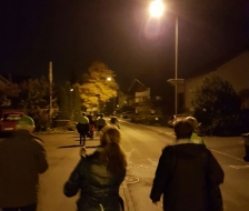 Schon auf dem Hinweg ists dunkel