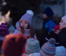 Gebannt hören alle zu