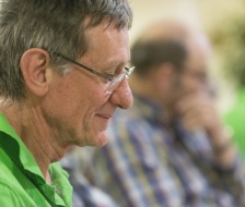 Konzentrierter Blick von Benny