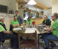 Der Viorstandstisch