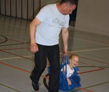 Der Papa als Schaukel