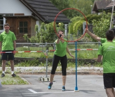 Das Runde muss durch das Runde