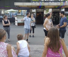 Die Leiter besprechen, wer welchen Film begleitet