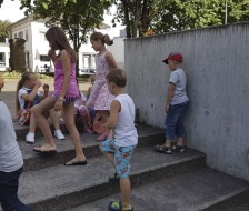 Sie sehen sich die Schlümpfe an!