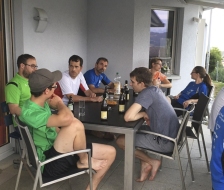 Zusammensitzen und plaudern